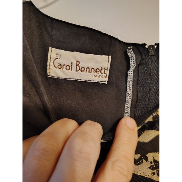 Vtg Carol Bennett Hawaii Dress Medium Large Muumuu Taupe Black Abstract Pasiley - Picture 4 of 4